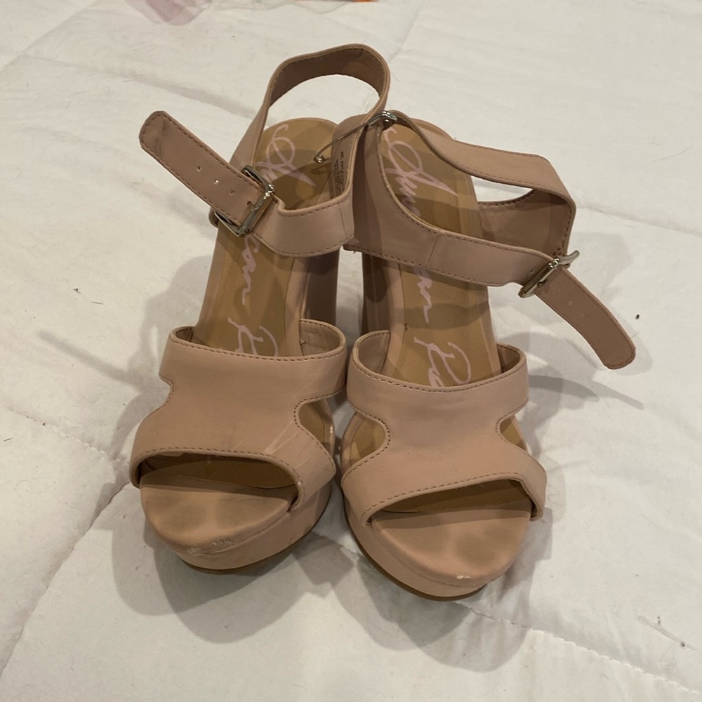 Women heel sandle